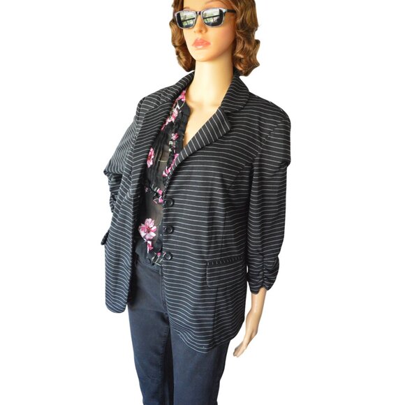 SOHO Black White Pinstriped Blazer Womens L 3/4 Ruched Sleeves NWT Office Siren - Picture 3 of 8